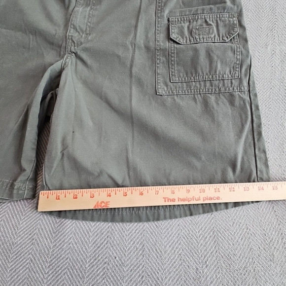 Cabela's 7 Pocket Hiker Shorts Men's 46 Army Green 9" Inseam EUC 904823 - Picture 7 of 14